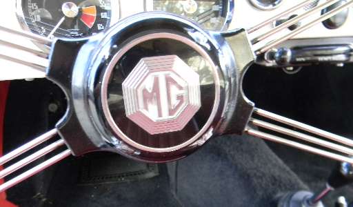 steering wheel badge, very original